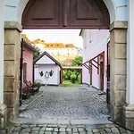 Orangerie Garden By Kh Cesky Krumlov