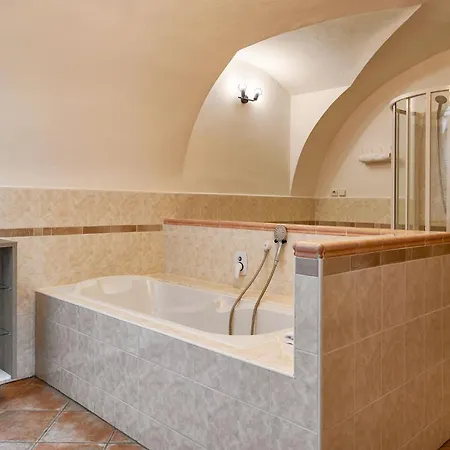 Guest house Orangerie Garden By Kh 4*