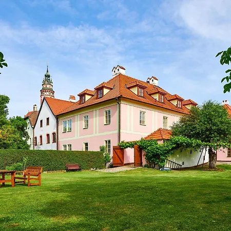 Orangerie Garden By Kh Penzion 4*