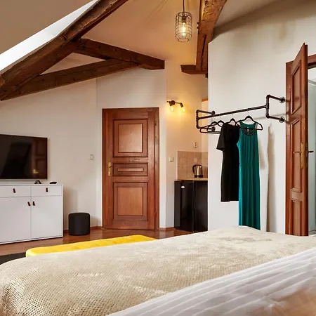 Orangerie Garden By Kh