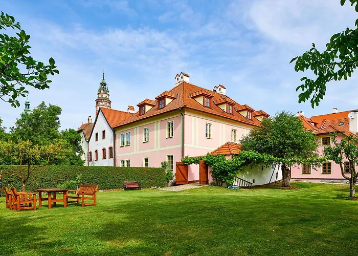 Orangerie Garden By Kh 게스트하우스 4*