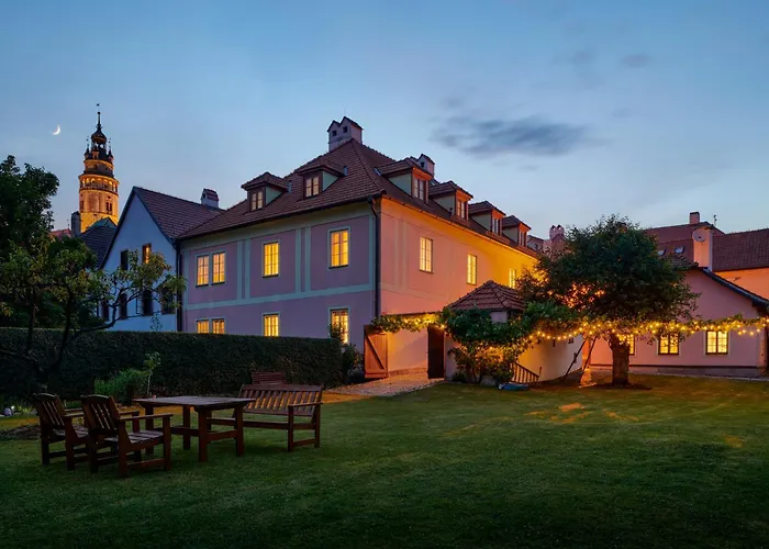 Orangerie Garden By Kh 게스트하우스 체스키크룸로프