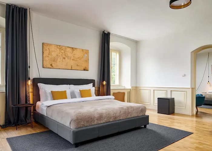 Orangerie Garden By Kh